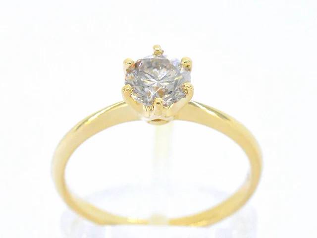 Gouden solitair ring met diamant - afbeelding 1 van  11