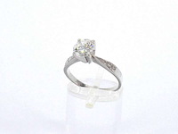 Gouden solitair ring met een 1.00 carat natuurlijke diamant en briljant geslepen diamanten - afbeelding 5 van  11