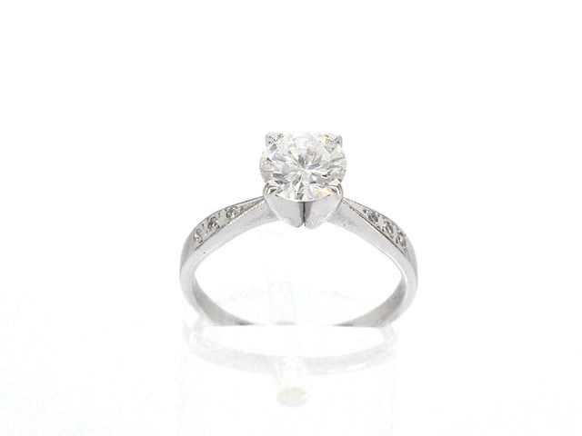Gouden solitair ring met een 1.00 carat natuurlijke diamant en briljant geslepen diamanten - afbeelding 7 van  11