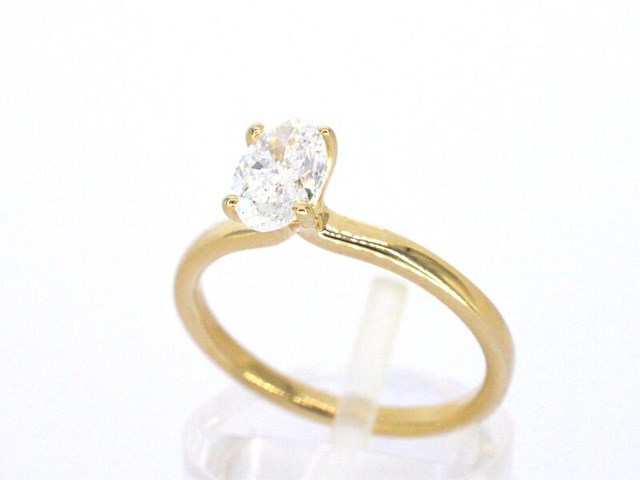 Gouden solitair ring met een 1.00 carat ovaal geslepen diamant - afbeelding 4 van  10