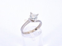 Gouden solitair vierpoots ring met een briljant geslepen natuurlijke diamant (gecertificeerd) - afbeelding 6 van  11