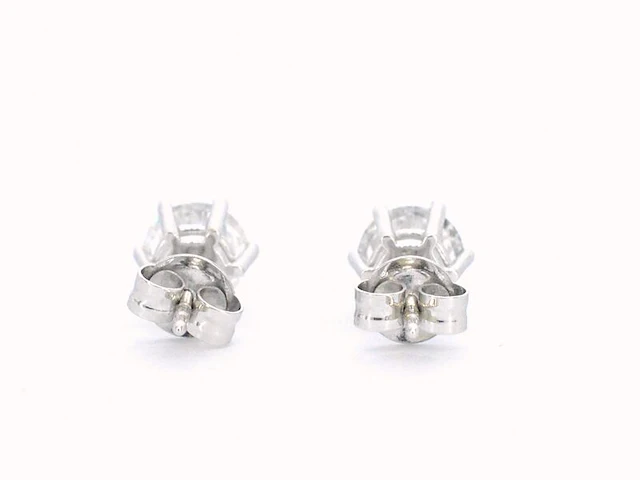 Gouden solitaire oorbellen met 2.25 carat diamant - afbeelding 6 van  8