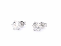 Gouden solitaire oorbellen met 2.25 carat diamant - afbeelding 7 van  8