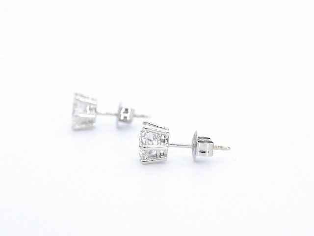 Gouden solitaire oorbellen met 2.25 carat diamant - afbeelding 6 van  10
