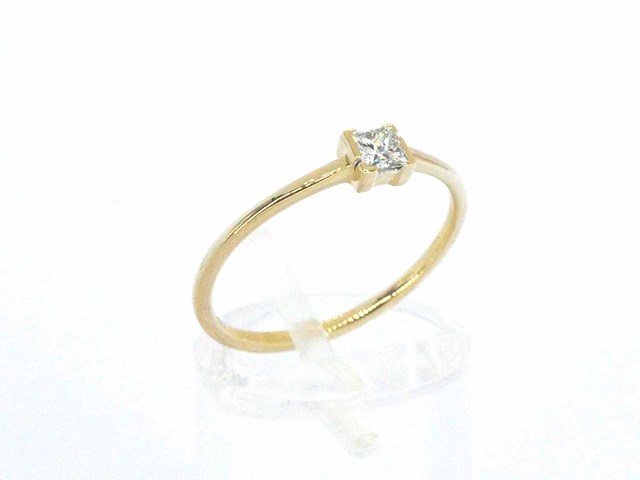 Gouden solitaire ring met een natuurlijke prinses geslepen diamant - afbeelding 9 van  9