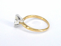 Gouden solitaire ring met marquise geslepen diamant in witte zetting - afbeelding 8 van  8