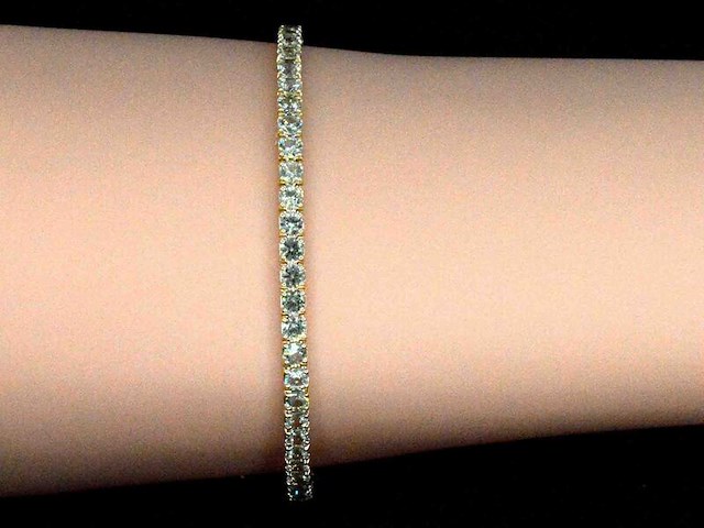 Gouden tennisarmband met 8.00 carat aan groene saffieren - afbeelding 2 van  9