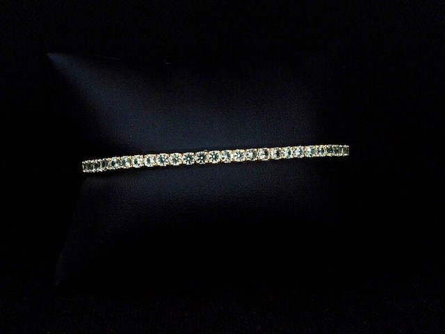 Gouden tennisarmband met 8.00 carat aan groene saffieren - afbeelding 5 van  9