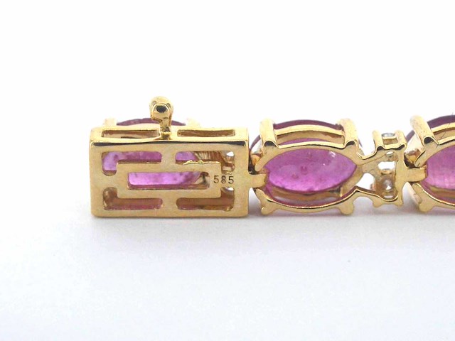 Gouden tennisarmband met diamanten en robijn - afbeelding 7 van  7
