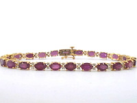 Gouden tennisarmband met natuurlijke diamanten en robijn - afbeelding 1 van  8