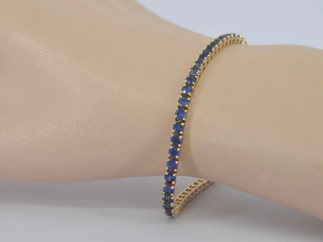 Gouden tennisarmband met natuurlijke saffieren - afbeelding 2 van  7