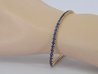 Gouden tennisarmband met natuurlijke saffieren - afbeelding 2 van  7