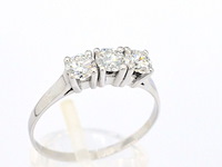 Gouden trinity ring met diamanten - afbeelding 5 van  10