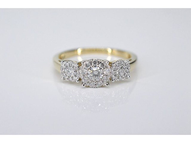 Gouden trinity ring met diamanten - afbeelding 3 van  7