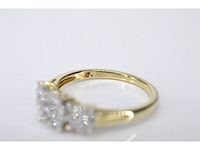 Gouden trinity ring met diamanten - afbeelding 5 van  7