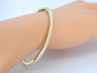 Gouden vaste armband met briljant geslepen diamanten - afbeelding 3 van  10