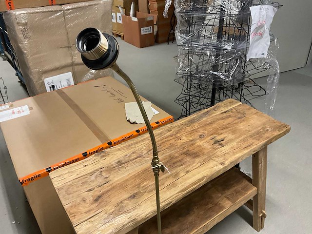 Gouden vloerlamp - afbeelding 3 van  6