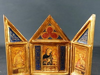 Goudverguld houten drieluik, waarschijnlijk een florentijns reisaltaartje uit de 20e eeuw, met voorstellingen van de madonna met kind - afbeelding 1 van  5