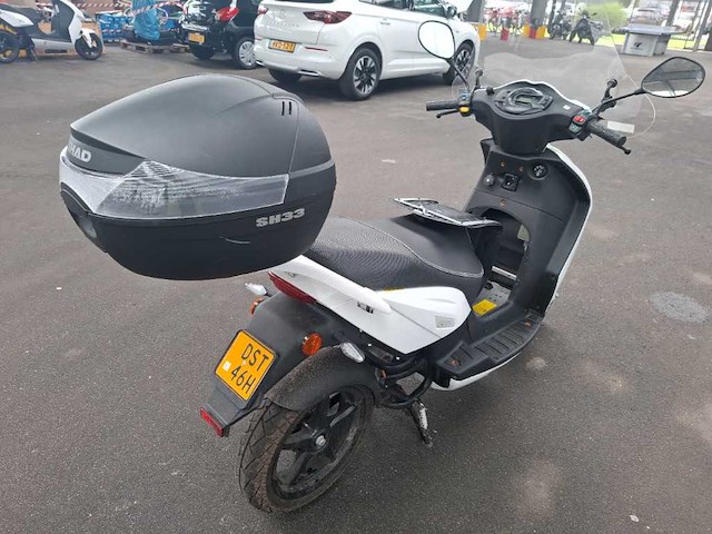 Govecs - bromscooter - scooter - afbeelding 15 van  20