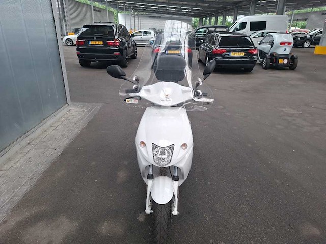 Govecs - bromscooter - scooter - afbeelding 18 van  20