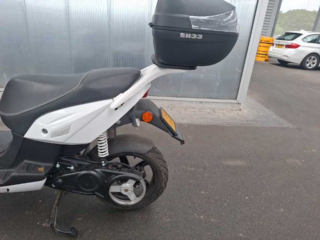 Govecs - bromscooter - scooter - afbeelding 20 van  20
