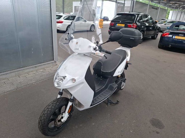 Govecs - bromscooter - scooter - afbeelding 1 van  16
