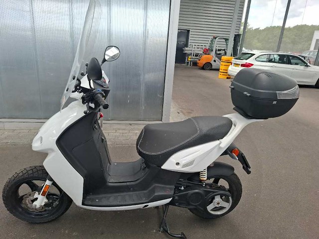 Govecs - bromscooter - scooter - afbeelding 9 van  16
