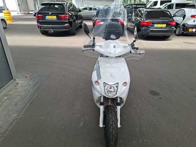 Govecs - bromscooter - scooter - afbeelding 14 van  16