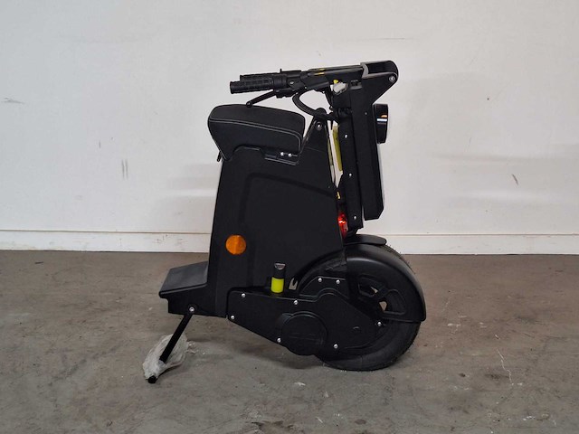 Govecs gigi foldable escooter 25 km elektrische snorscooter - afbeelding 10 van  10