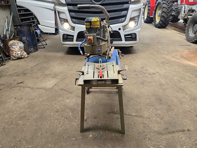 Göweil messenslijper - knife grinding machine - afbeelding 2 van  5