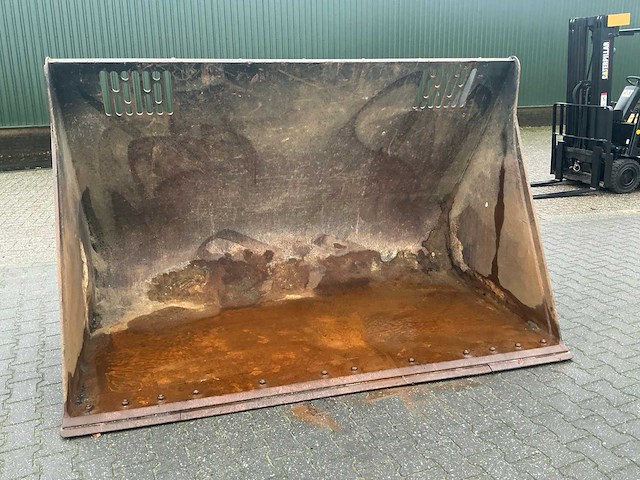 Graafbak 248cm volvo aansluiting. - afbeelding 2 van  8