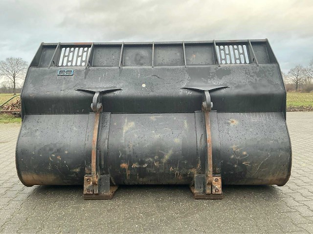 Graafbak 248cm volvo aansluiting. - afbeelding 7 van  8