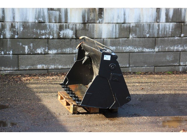 Graafbak caterpillar excavator bucket attachment - afbeelding 1 van  1
