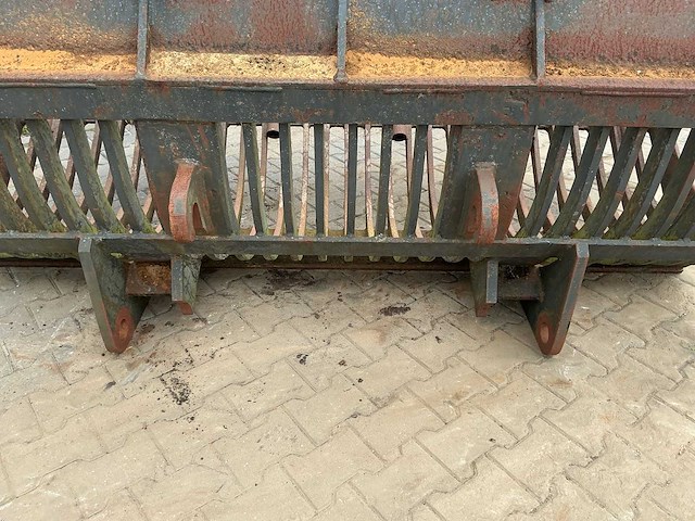 Graafbak - afbeelding 2 van  3