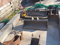 Graafbakken sw05 en hydraulische breekhamer (5x) - afbeelding 3 van  9