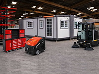 Graafmachines, generatoren, opslag units en zakelijke goederen