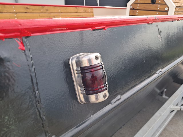 Grachtensloep met 8 pk 1 cilinder deutz diesel motor en trailer - afbeelding 3 van  66