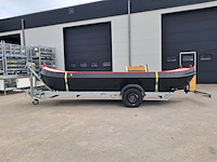 Grachtensloep met 8 pk 1 cilinder deutz diesel motor en trailer - afbeelding 12 van  66