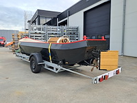 Grachtensloep met 8 pk 1 cilinder deutz diesel motor en trailer - afbeelding 23 van  66
