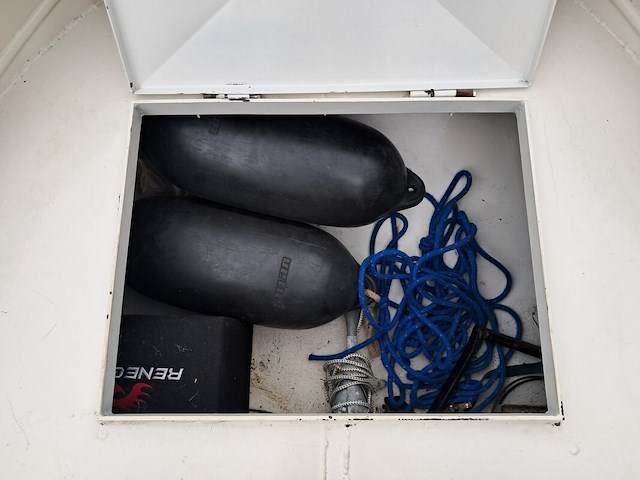 Grachtensloep met 8 pk 1 cilinder deutz diesel motor en trailer - afbeelding 35 van  66