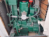 Grachtensloep met 8 pk 1 cilinder deutz diesel motor en trailer - afbeelding 39 van  66