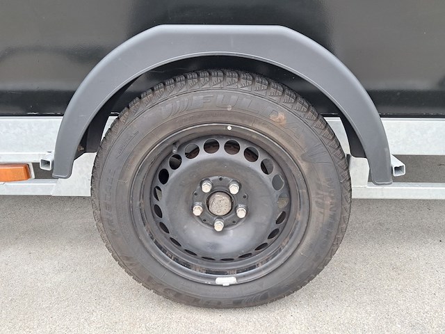 Grachtensloep met 8 pk 1 cilinder deutz diesel motor en trailer - afbeelding 52 van  66