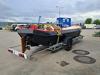 Grachtensloep met 8 pk 1 cilinder deutz diesel motor en trailer - afbeelding 45 van  66