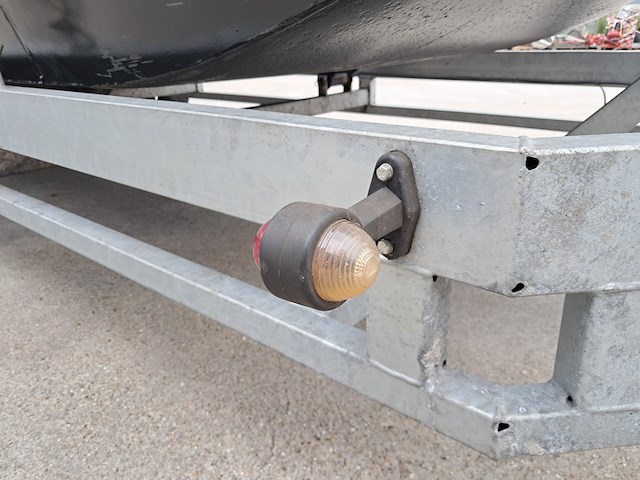 Grachtensloep met 8 pk 1 cilinder deutz diesel motor en trailer - afbeelding 62 van  66