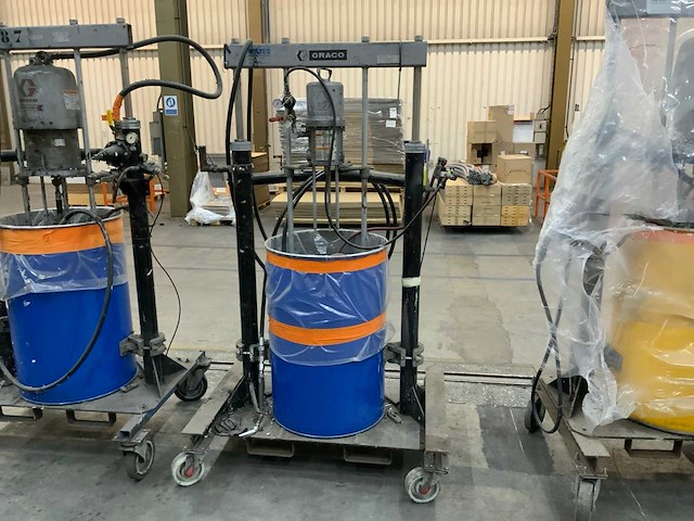 Graco 222-772 pneumatische mobile kitspuit - afbeelding 1 van  3