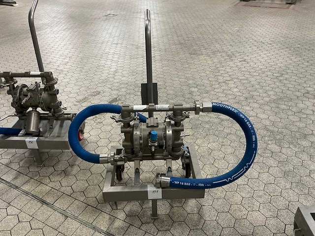 Graco fd1111 rvs diafragmapomp - afbeelding 1 van  3