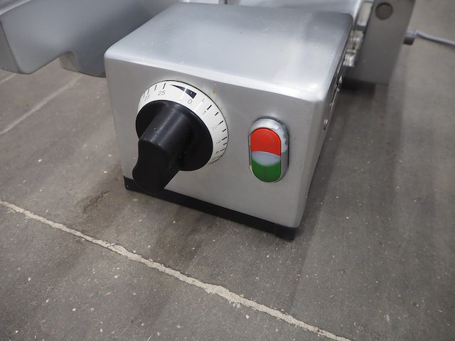 Graef - afbeelding 8 van  9