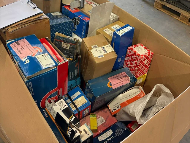 Graft, qh, nipparts, lift tek, tc - partij auto onderdelen - afbeelding 1 van  2