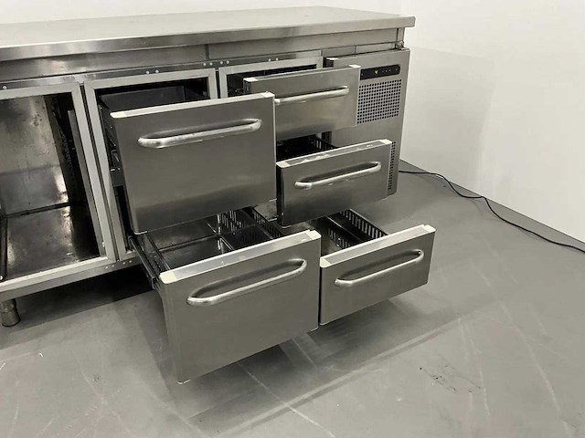 Gram - koelwerkbank - afbeelding 6 van  7