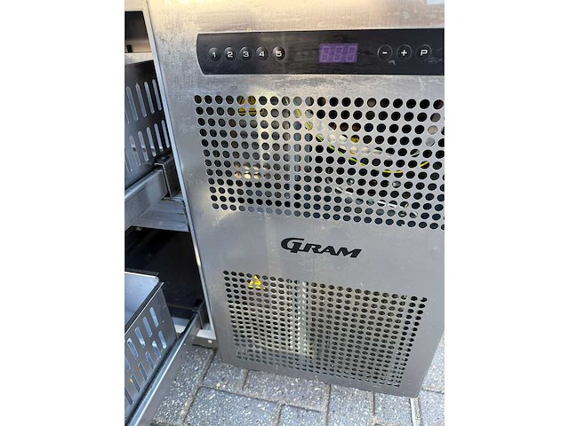 Gram - salad - koelwerkbank - afbeelding 3 van  3